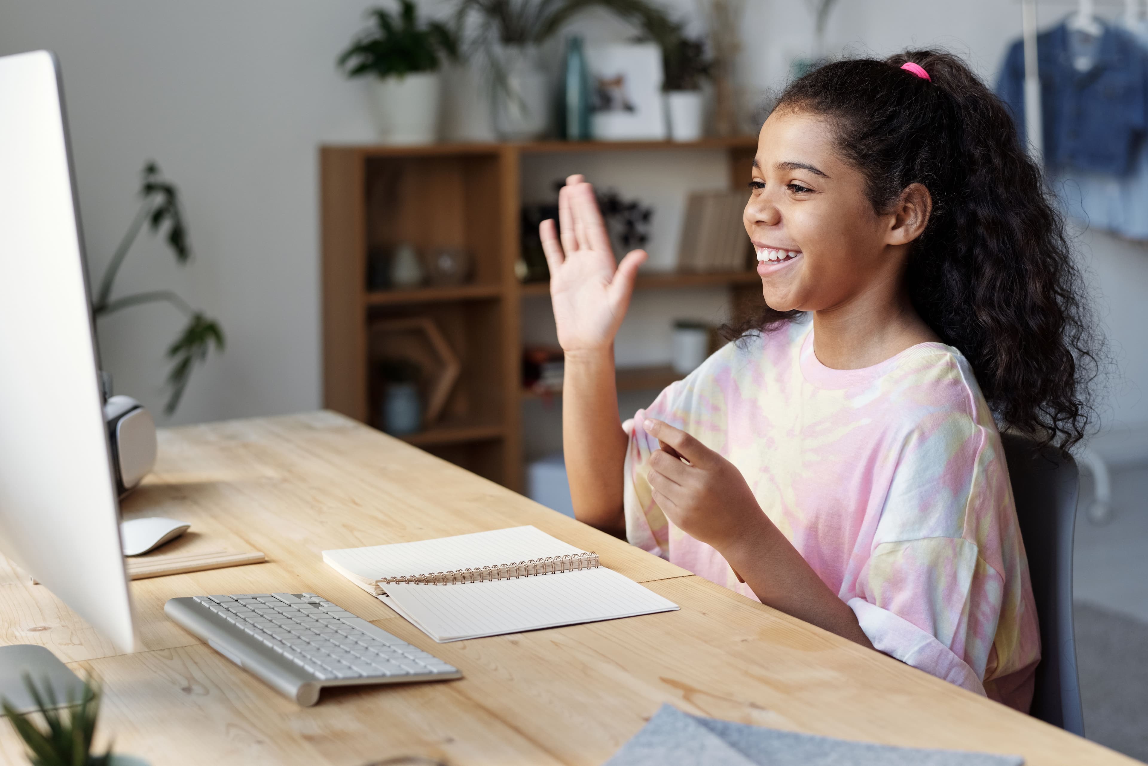 Student in a live online tutoring session with a GulfWise expert